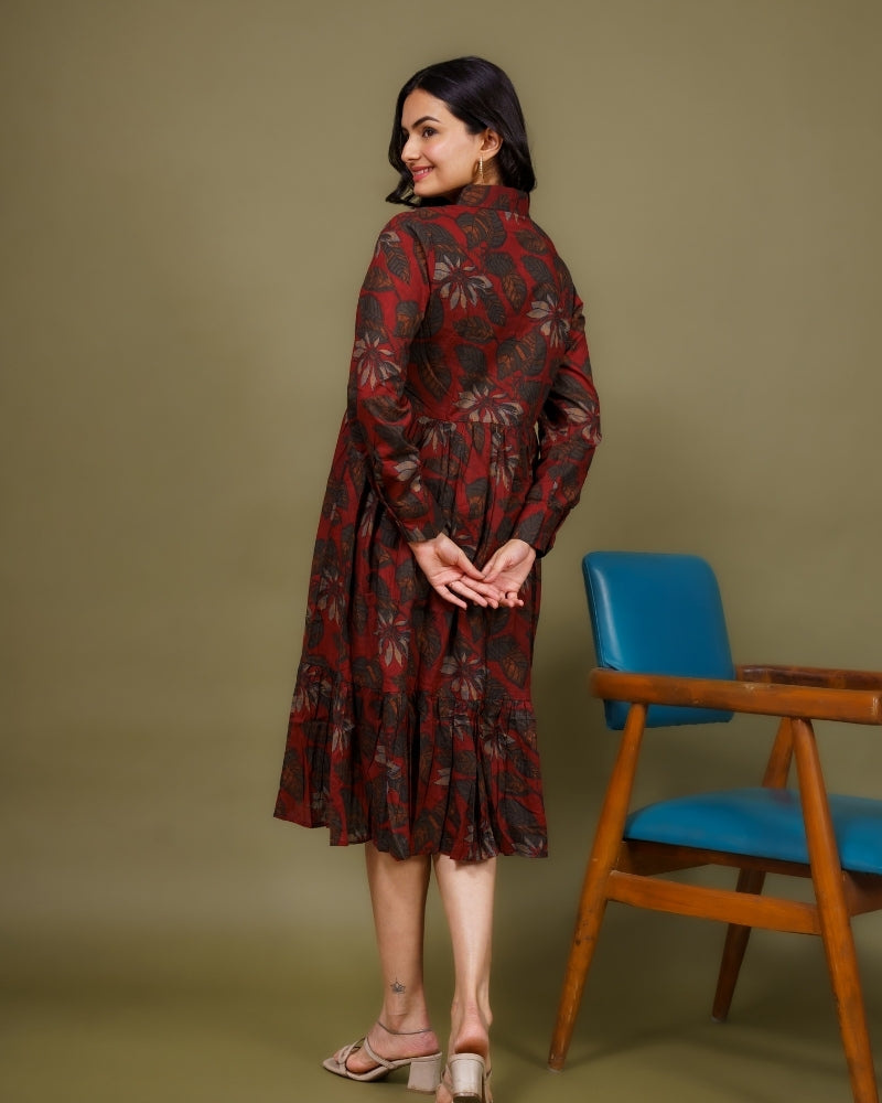 Ekisha's women maroon floral printed collared pure cotton midi dress, back view