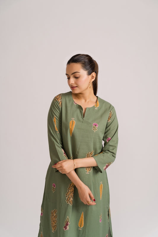 Sage green mughal botanical block print cotton coord set full front view – Ekisha