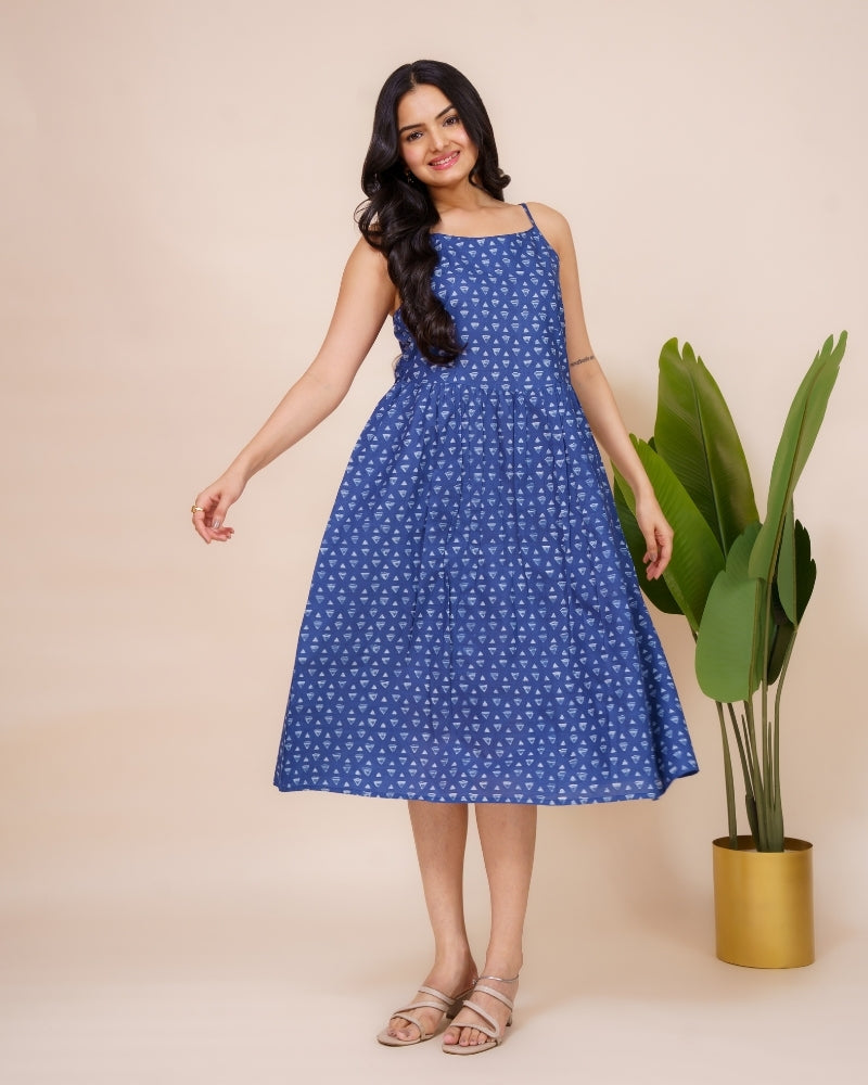 Ekisha's women blue abstract printed sleeveless pure cotton midi dress, front view 3