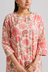 Straight A-line kurti with dense jaal floral print in cream and pink – Ekisha