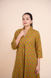 Women green V neck printed floral pure cotton Co-Ord Set, front view 3