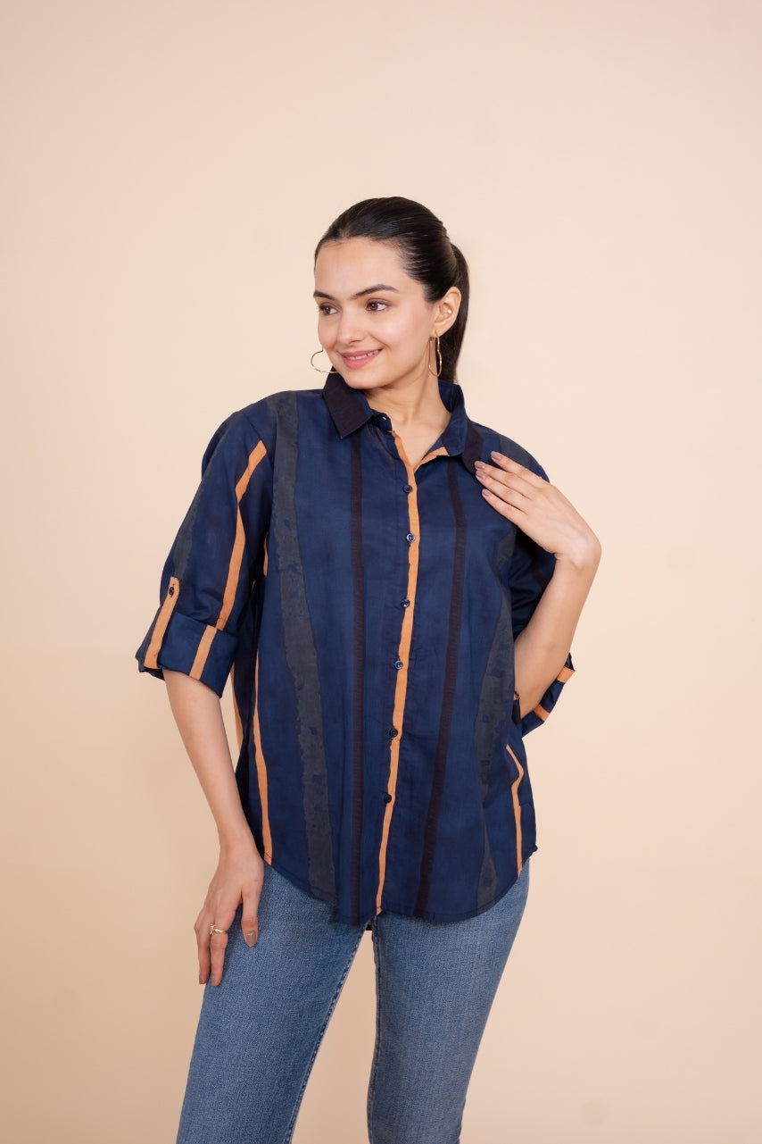 Women Pure Cotton Multicolor stripes printed relaxed fit shirt, front view 2