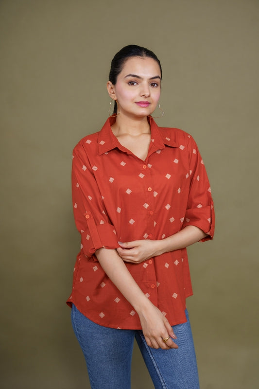 Women Pure Cotton Orange abstract printed relaxed fit shirt, front view 2