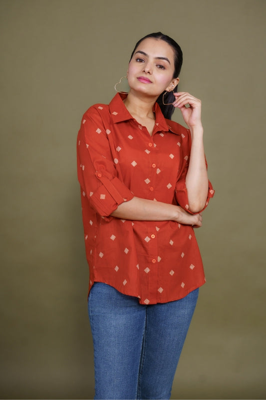 Women Pure Cotton Orange abstract printed relaxed fit shirt, front view