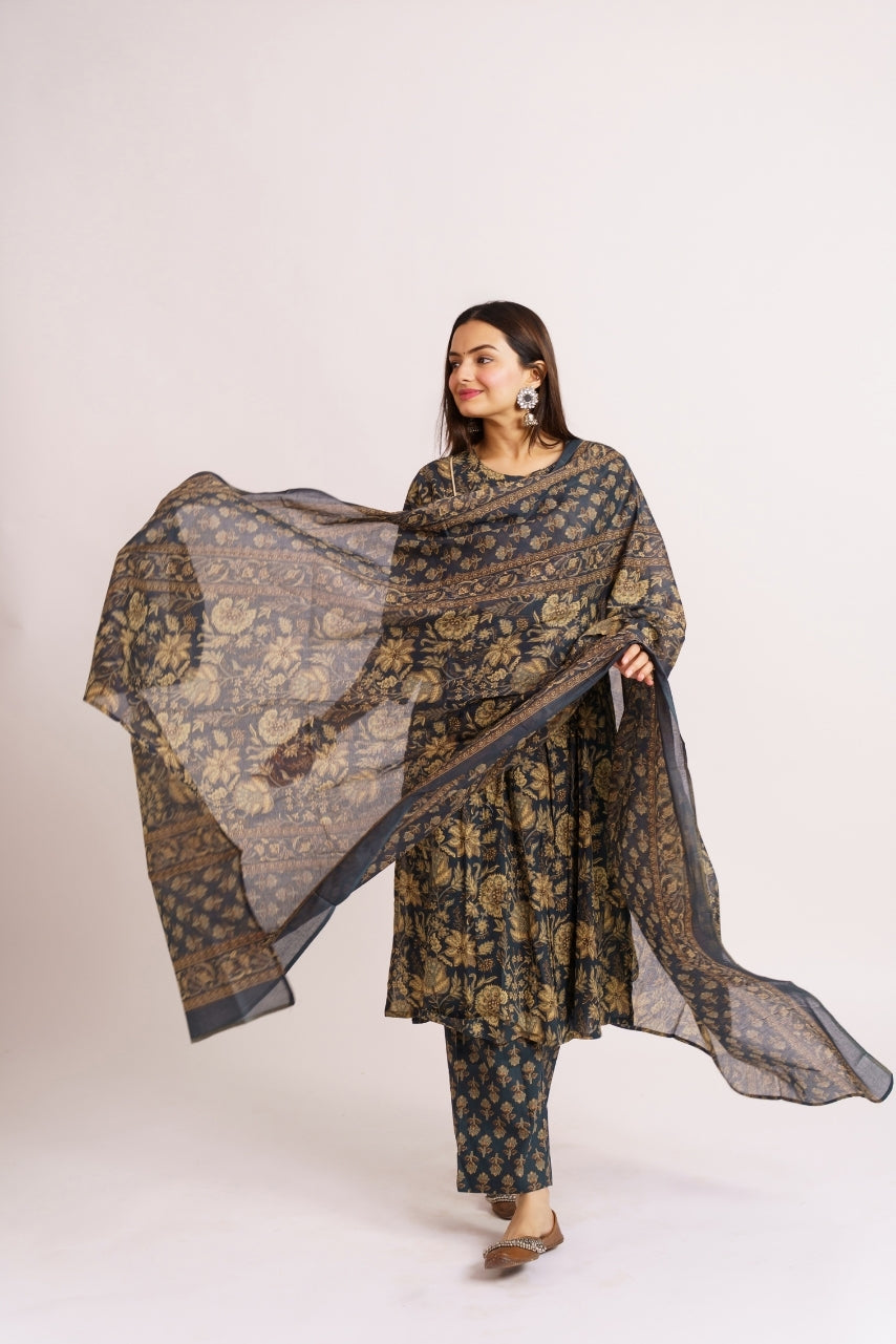 Pure cotton ethnic set styled with flowing printed dupatta