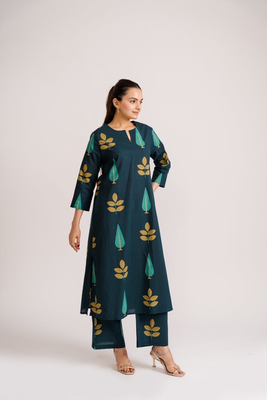 Women wearing teal straight kurta with gold leaf block print and matching wide leg palazzo – Ekisha