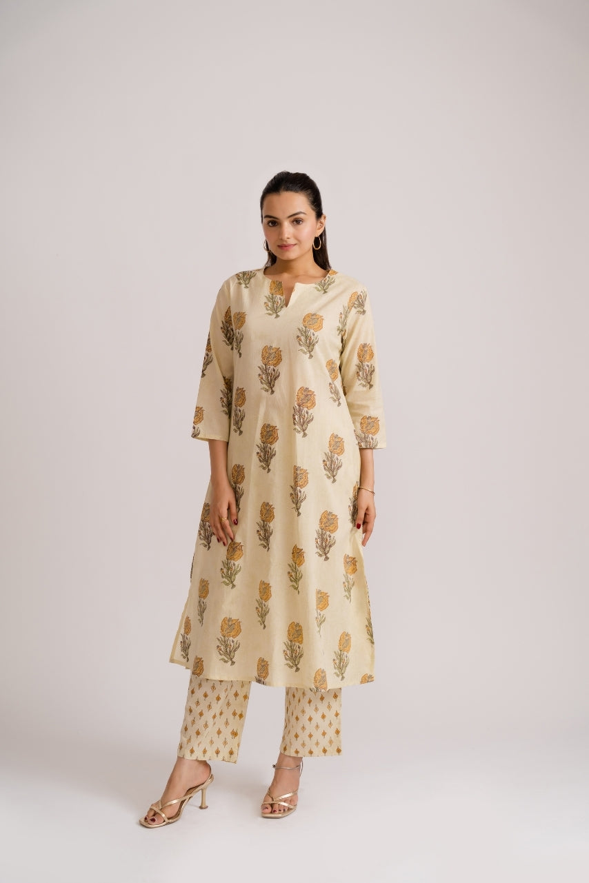 A-line flared kurti with scattered mustard floral buta block print on cream cotton – Ekisha