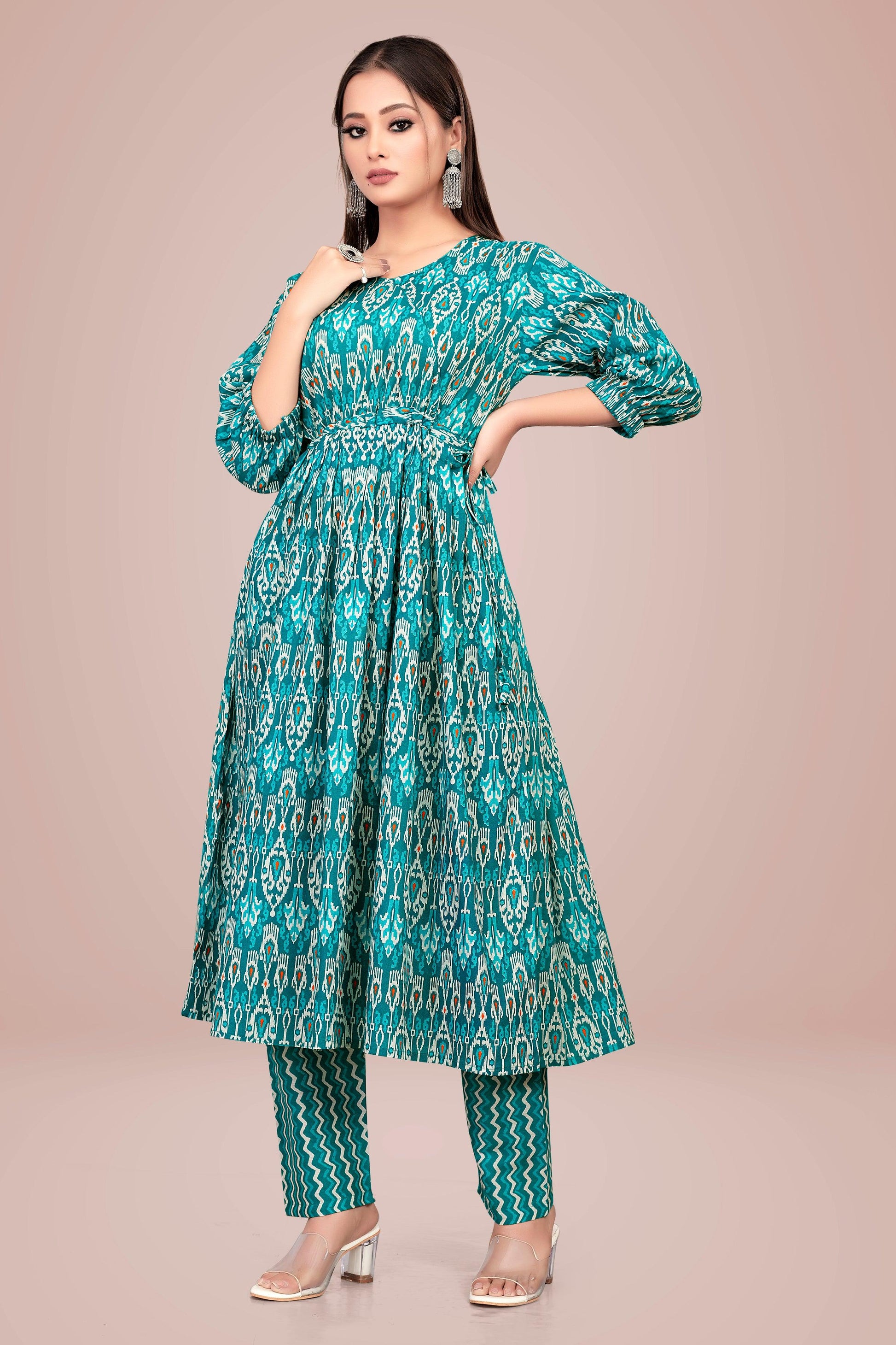 Ekisha's Rama Printed Kurta and Pant Set, another side view