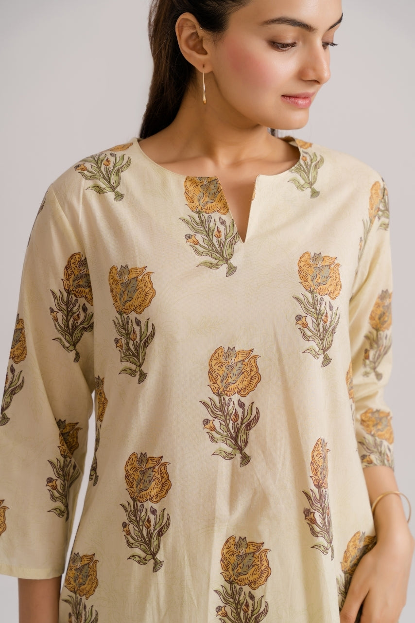 Notch split neckline detail on cream mustard buta block print A-line kurti – Ekisha
