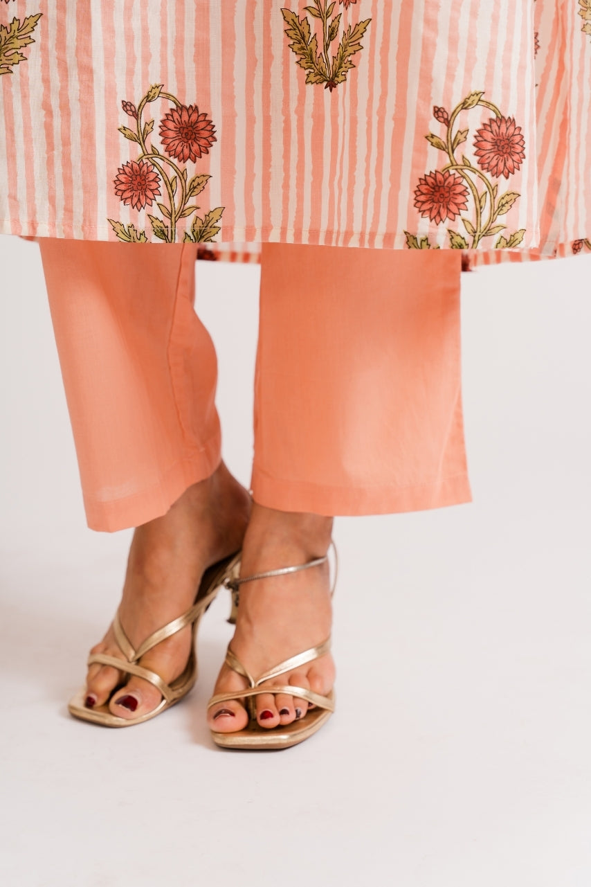 A-line flared kurti with vertical peach stripe and scattered marigold buta block print – Ekisha