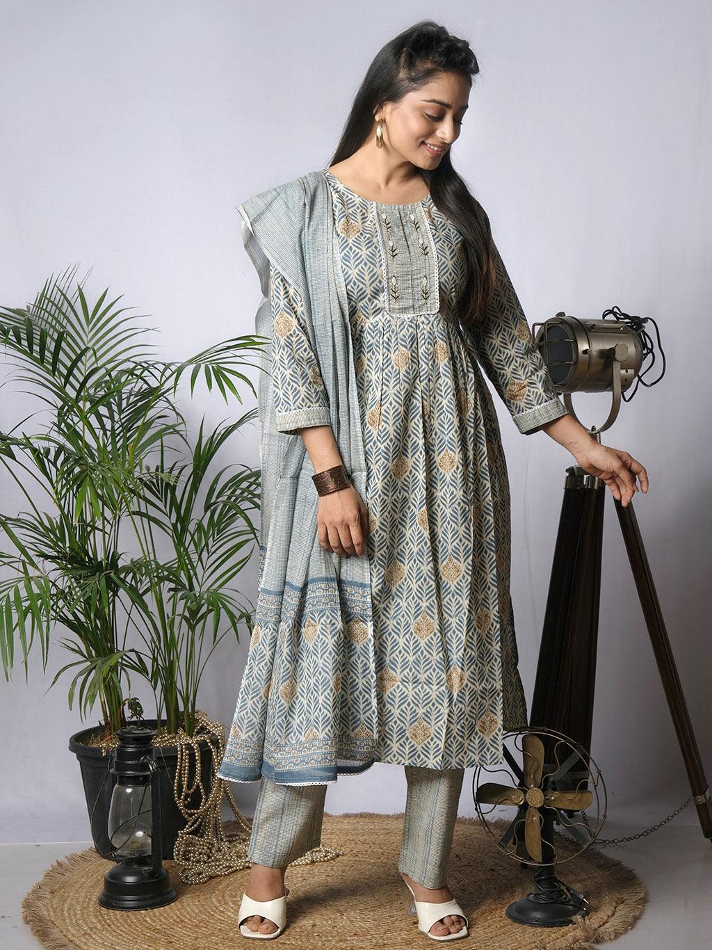 Cotton kurta set with dupatta, side view