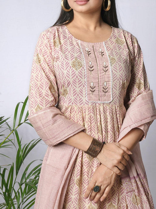 Ekisha's women printed multicolor paisley cotton kurta and pant set with dupatta - Ekisha