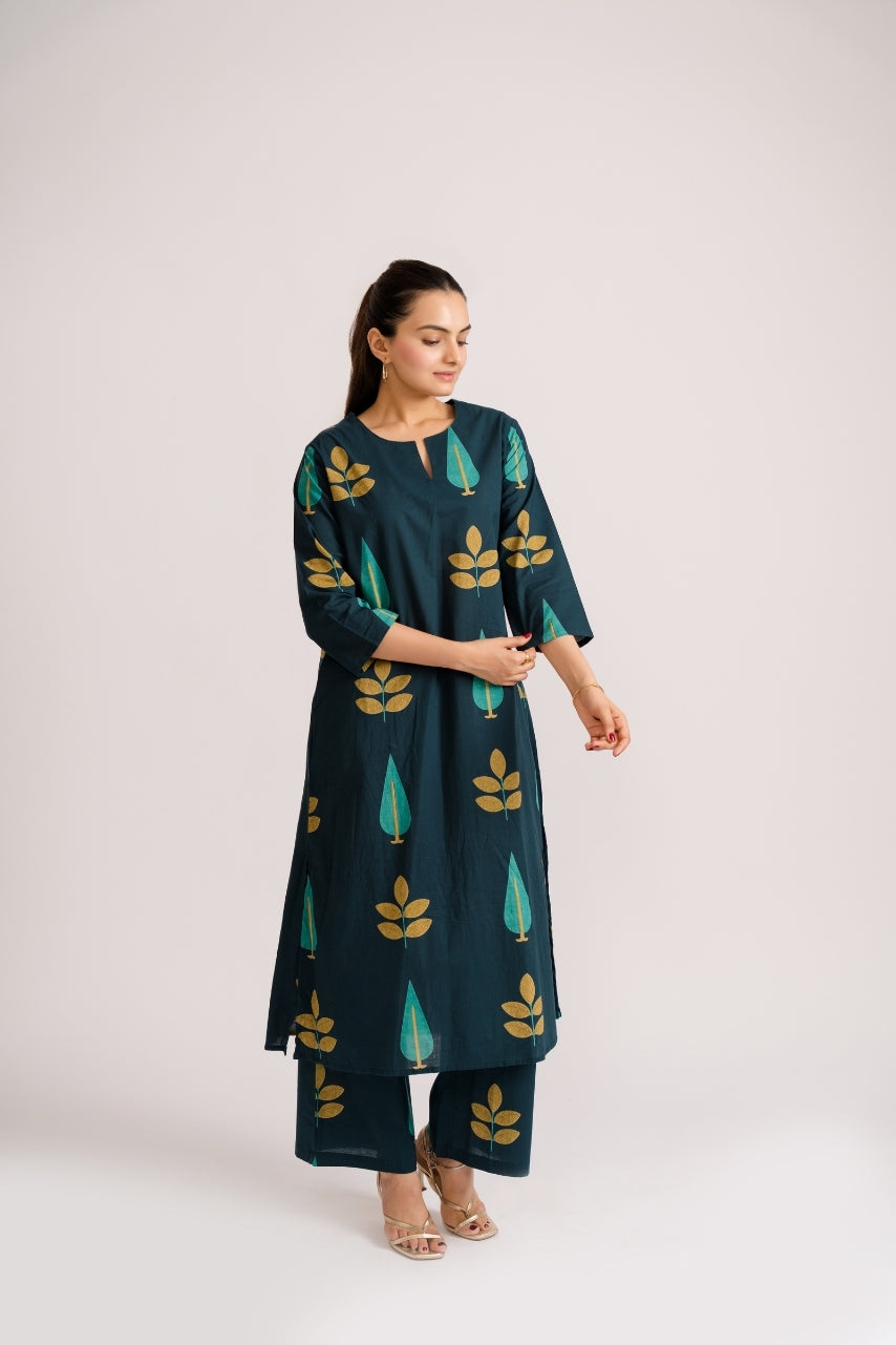 Matching teal wide leg palazzo pants with gold leaf block print – Ekisha coord set