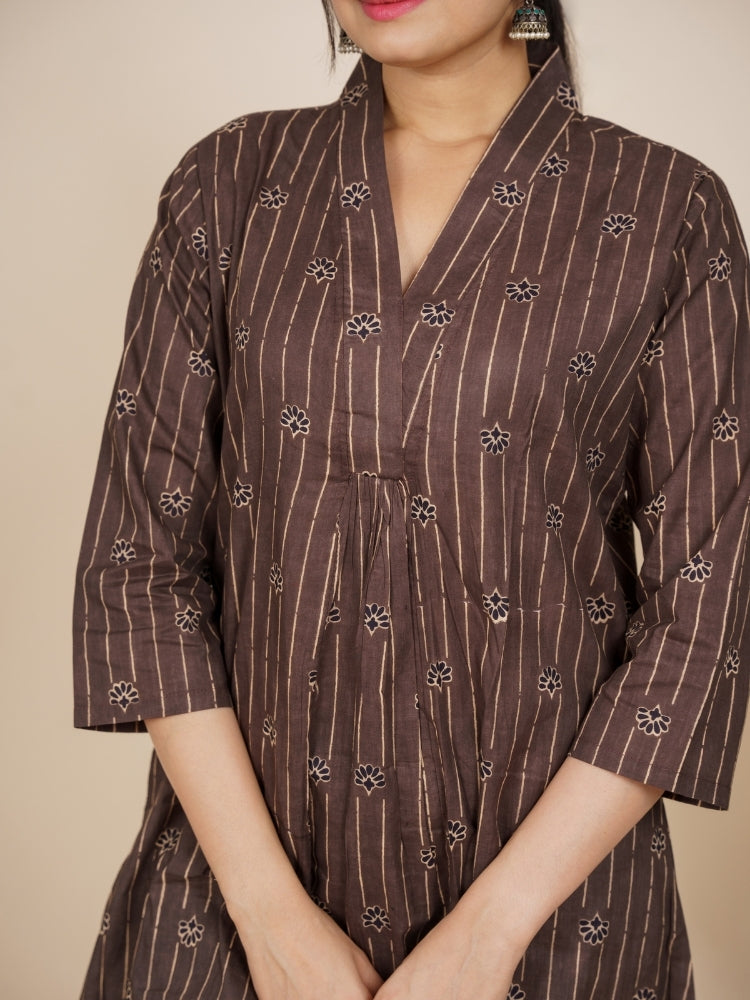 Ekisha's women brown designer floral printed cotton co-ord set lounge wear, detailed view