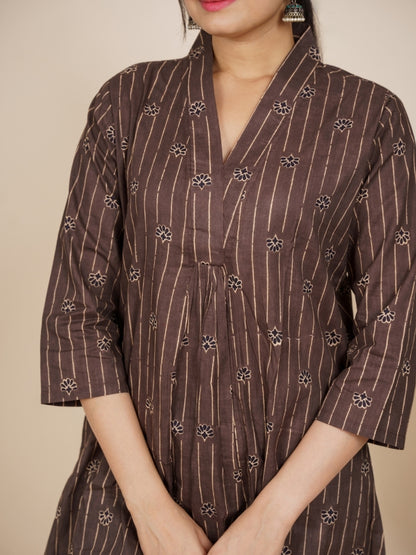 Ekisha's women brown designer floral printed cotton co-ord set lounge wear, detailed view