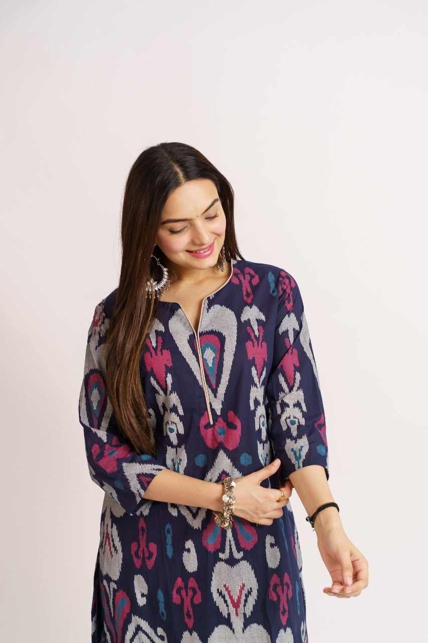 Straight cut navy kurta with zipper neckline detail
