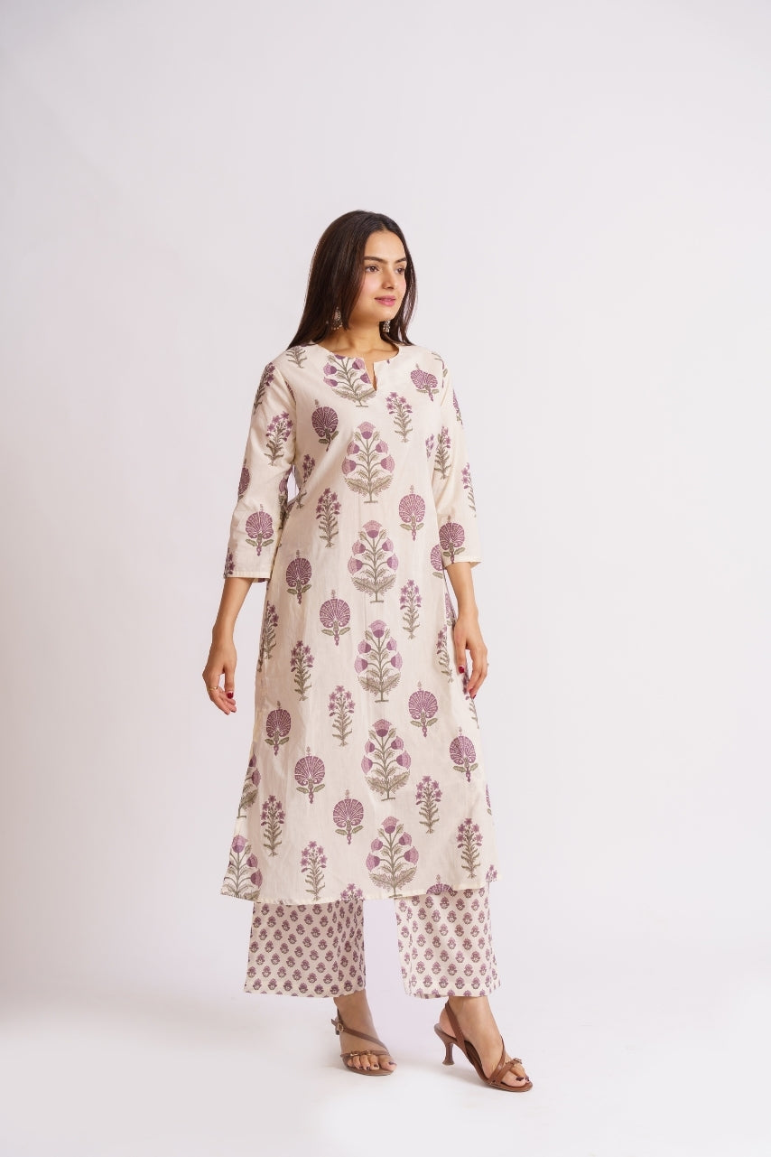 Cotton kurta set three-quarter sleeve and pocket detail