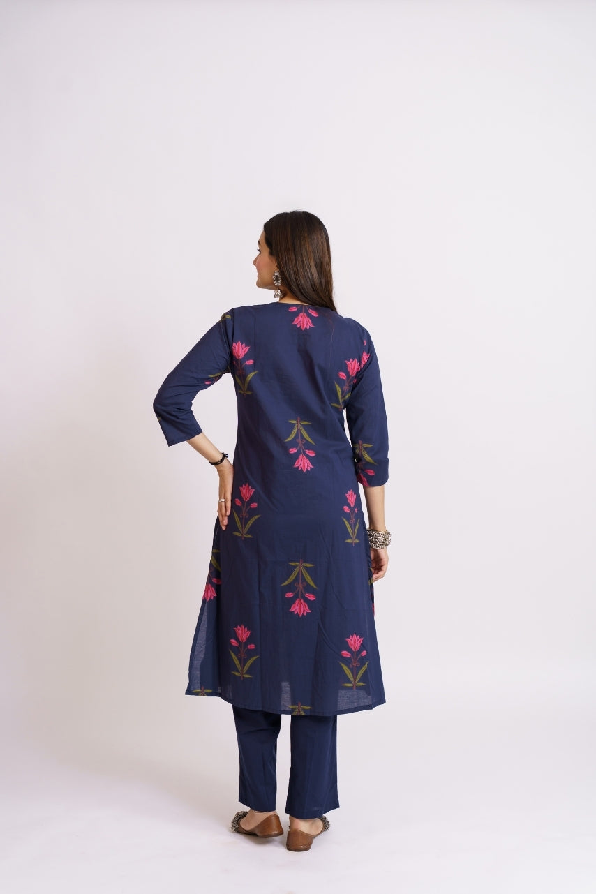 Pure cotton ethnic co-ord set with keyhole neckline detail
