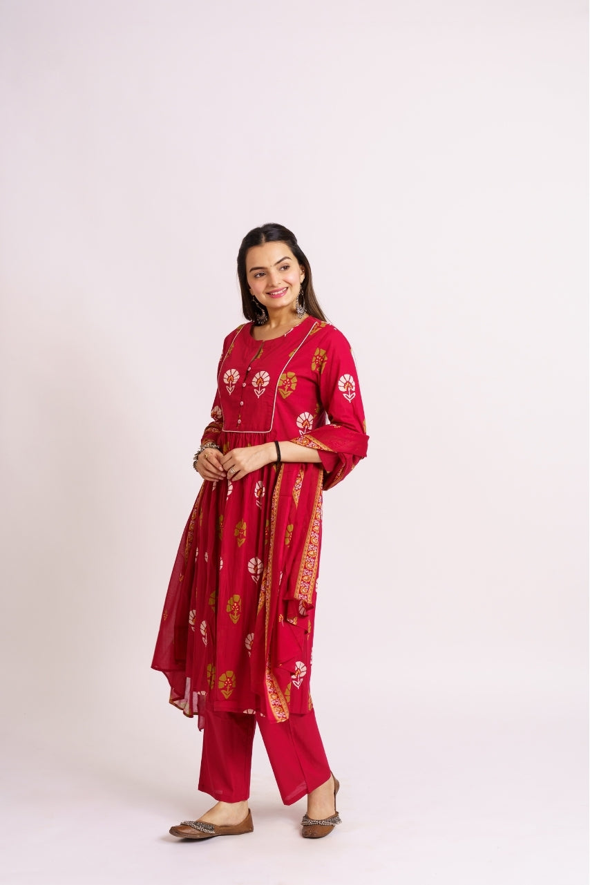 Crimson printed kurta set with solid matching pants