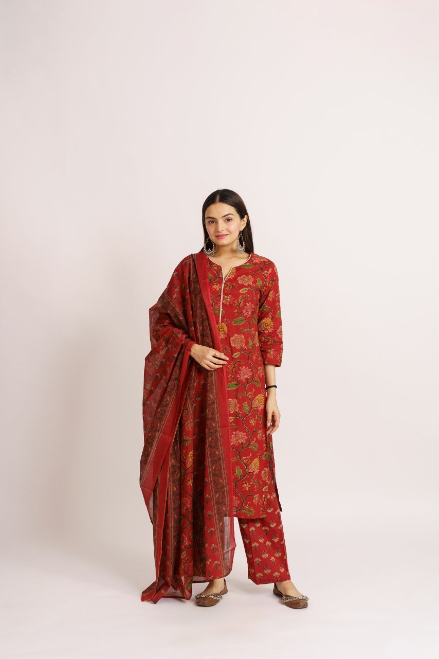 Women's ethnic kurta pant dupatta set full length side view