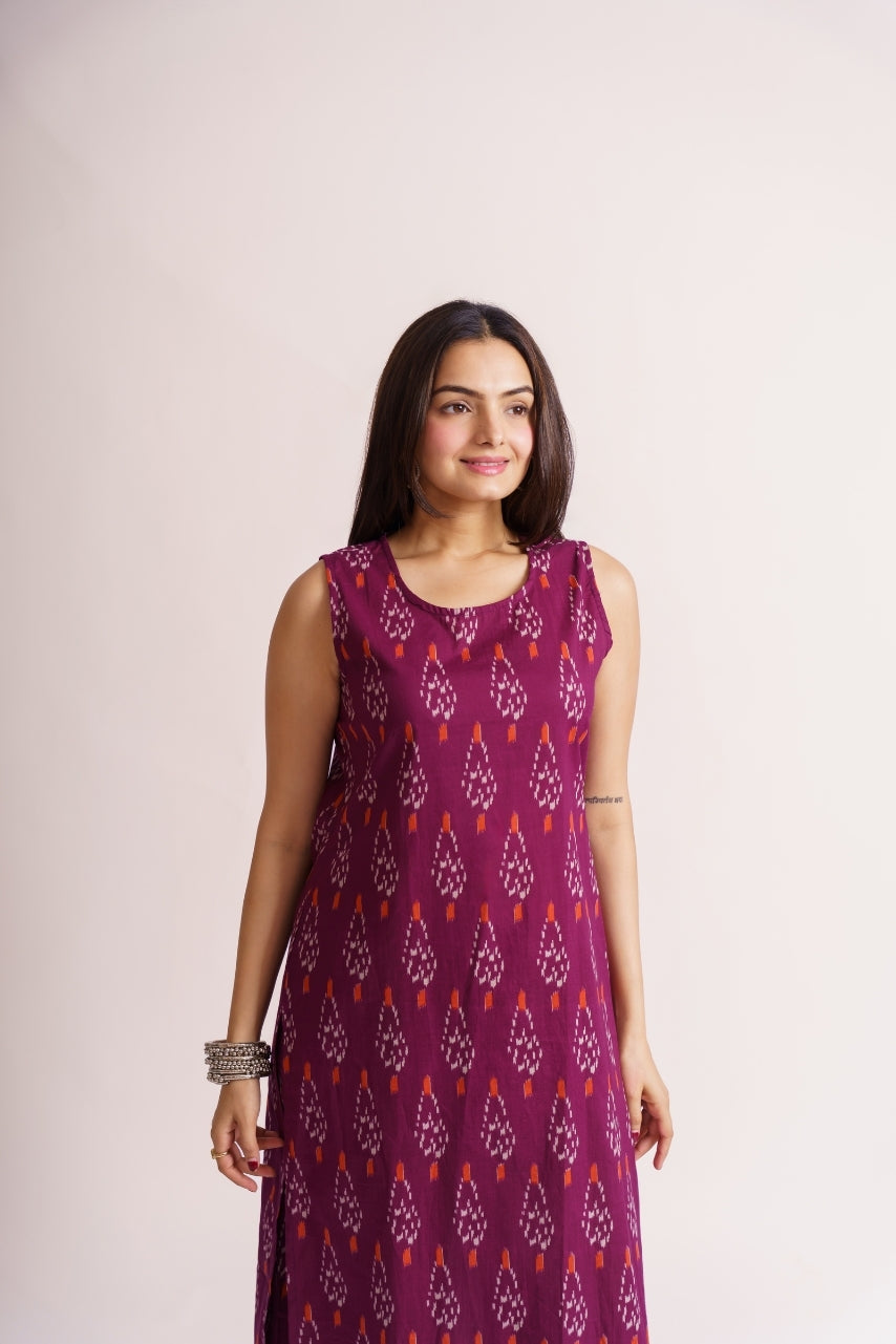 Magenta ikat print sleeveless kurta and pants set for women