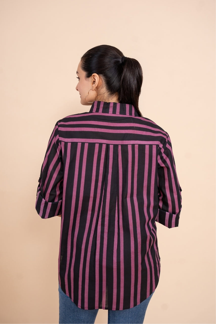 Women Pure Cotton black pink stripes printed relaxed fit shirt, back view