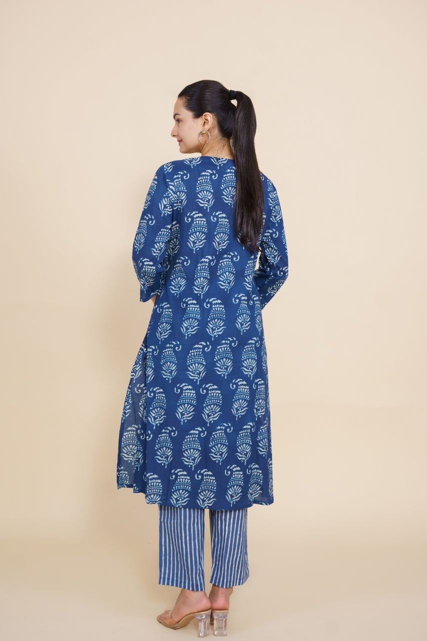 Women blue floral designer printed cotton co-ord set lounge wear, back view