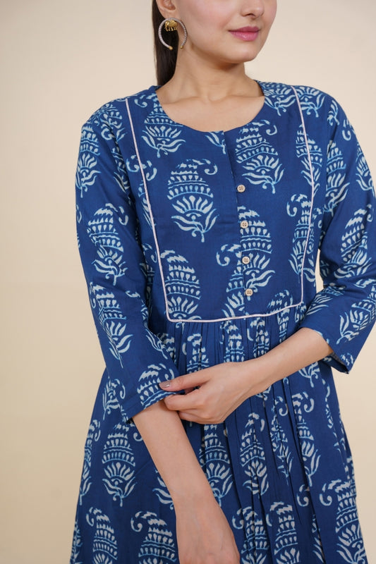 Women blue floral designer printed cotton co-ord set lounge wear, detailed view