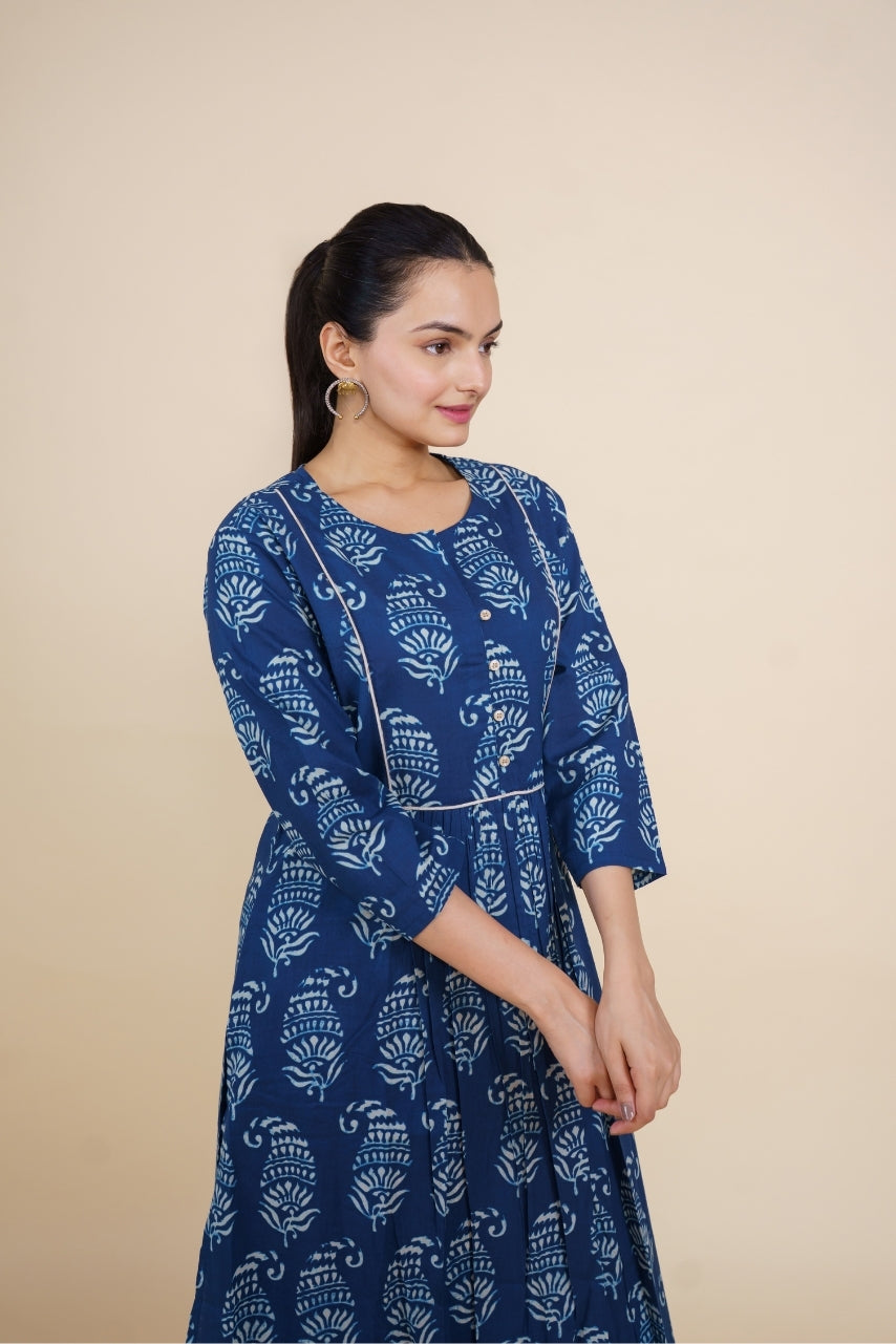Women blue floral designer printed cotton co-ord set lounge wear, side detailed view