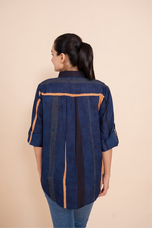 Women Pure Cotton Multicolor stripes printed relaxed fit shirt, back view