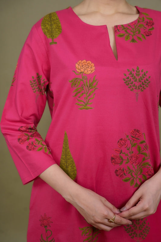 Women rani designer printed floral pure cotton Co-Ord Set, detailed view
