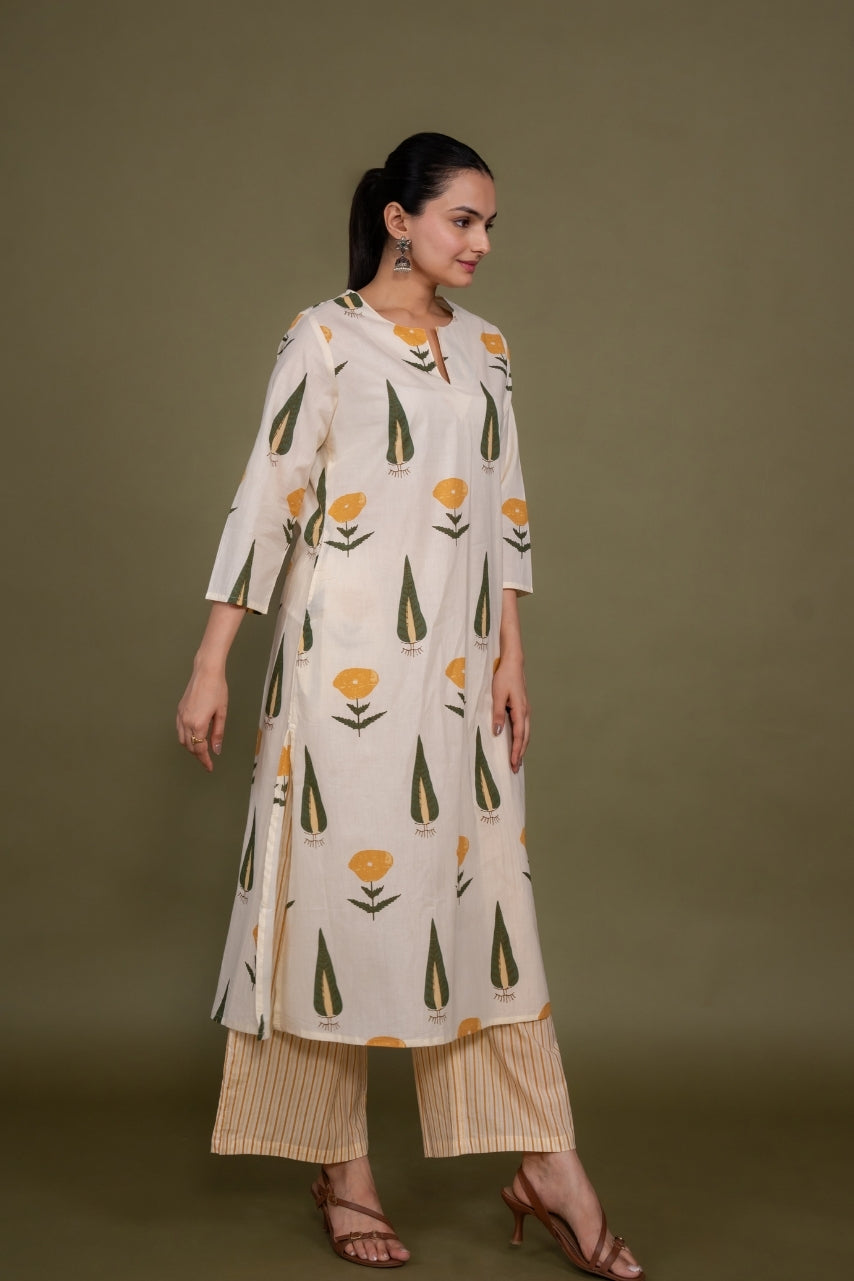 Women cream designer printed floral pure cotton Co-Ord Set, side view